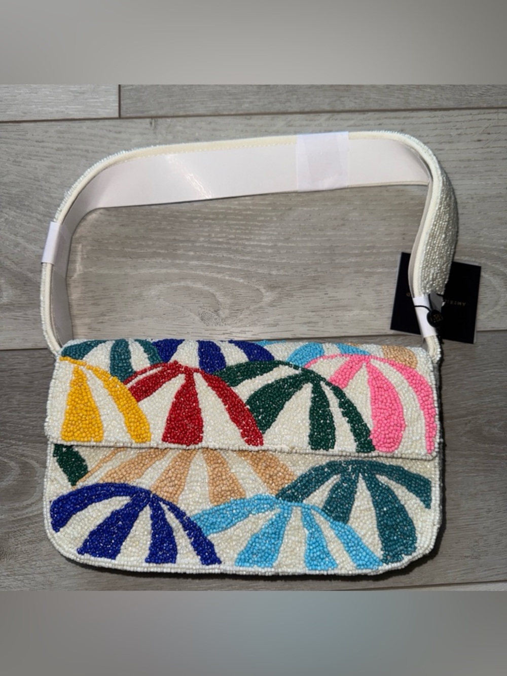 Viral Beaded Umbrella Pattern Shoulder Bag - Beige Multicolor